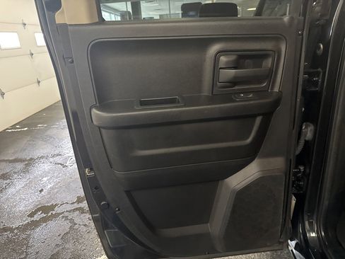 Used 2017 RAM 1500 Express w/ Black Ram 1500 Express Group image 28