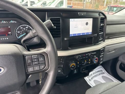 Certified 2025 Ford F250 XLT image 18