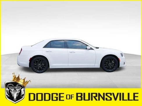 Used 2021 Chrysler 300 Touring L AWD/4WD image 11