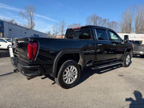 Used 2022 GMC Sierra 2500 Denali w/ Technology Package image 5