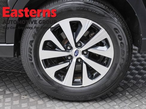 Used 2024 Subaru Outback AWD/4WD image 8