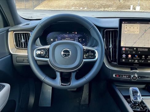 New 2026 Volvo XC60 B5 Plus w/ Protection Package Premier image 15