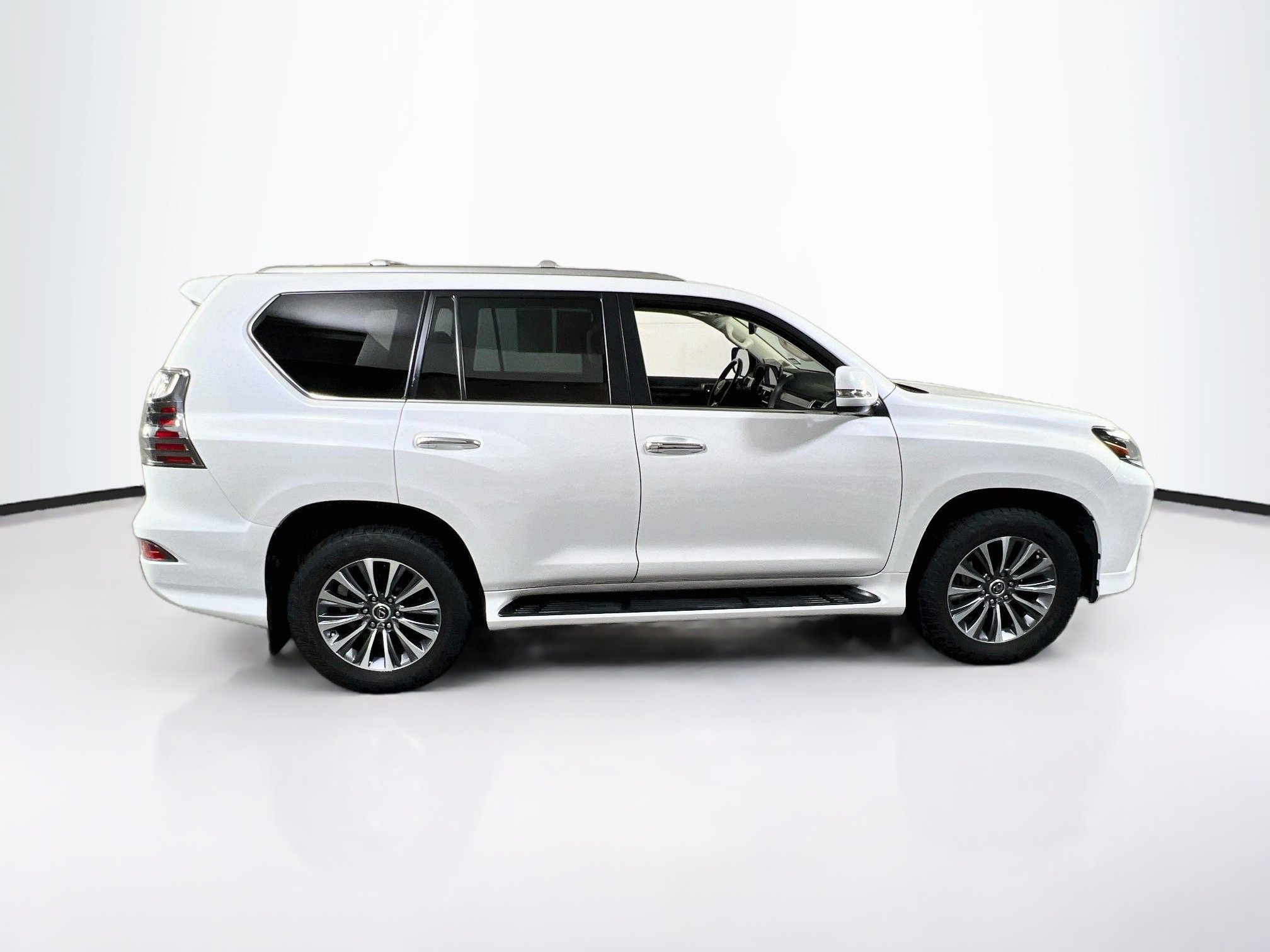 Used 2022 Lexus GX 460 Luxury w/ Off Road Package AWD/4WD image 4