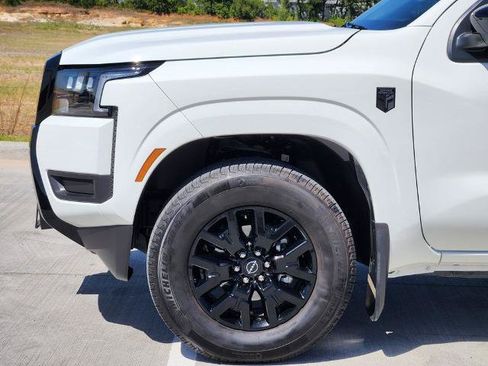 Certified 2026 Nissan Frontier SV w/ SV Convenience Package RWD image 8
