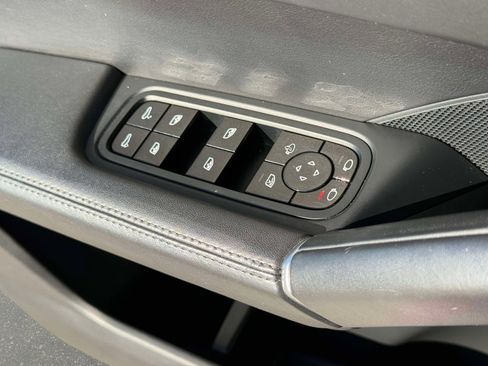 Used 2021 Porsche Cayenne S image 42