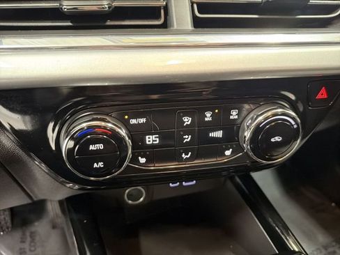 Certified 2025 Chevrolet Trax LT w/ LT Convenience Package image 26