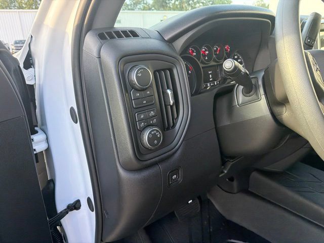 New 2026 Chevrolet Silverado 2500 Custom w/ Custom Value Package AWD/4WD image 22