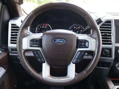 Used 2017 Ford F450 King Ranch w/ King Ranch Ultimate Package AWD/4WD image 18