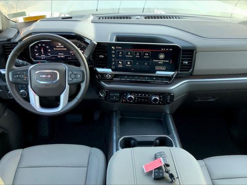 Used 2025 GMC Sierra 2500 SLT w/ SLT Convenience Package image 14