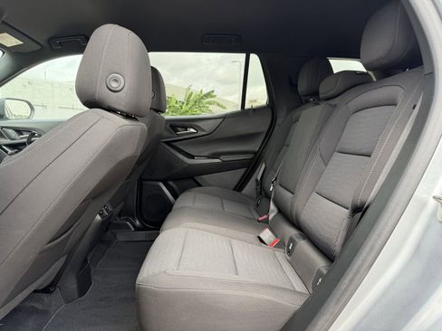 Used 2025 Chevrolet Equinox LT FWD image 27