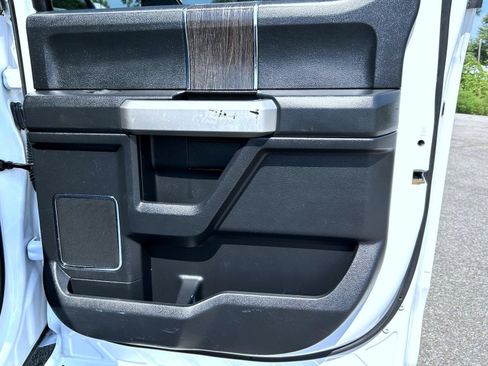 Used 2021 Ford F350 Lariat w/ Chrome Package AWD/4WD image 17