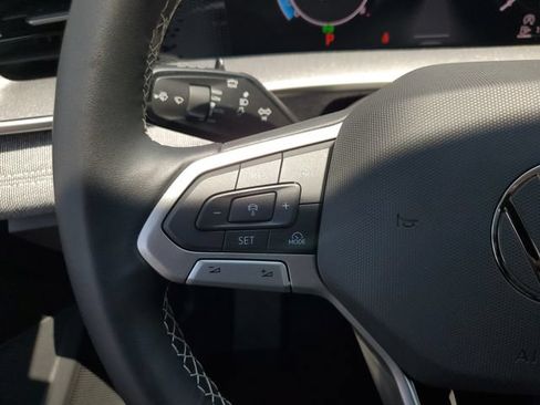 Certified 2025 Volkswagen Tiguan S AWD/4WD image 28