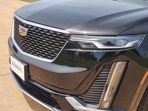 Used 2023 Cadillac XT6 Premium Luxury FWD image 10