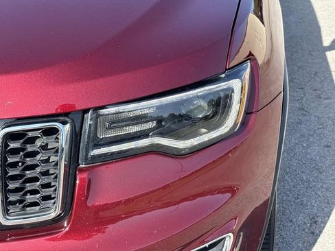 Used 2018 Jeep Grand Cherokee Limited w/ Luxury Group II AWD/4WD image 10