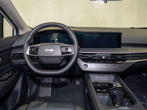 New 2026 Nissan Murano SV image 8