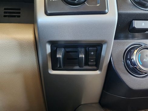 Used 2018 Ford F250 Lariat w/ Lariat Value Package AWD/4WD image 61