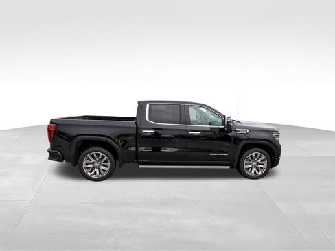Used 2025 GMC Sierra 1500 Denali w/ Denali Reserve Package AWD/4WD image 5