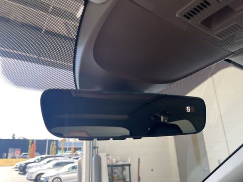 New 2026 Volkswagen Taos SE image 27