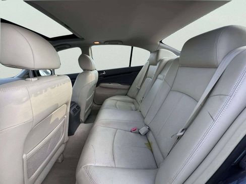 Used 2011 INFINITI G37 x Sedan w/ Premium Pkg AWD/4WD image 16