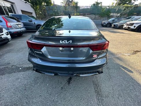 Used 2024 Kia Forte GT-Line w/ GT-Line Premium Package FWD image 5
