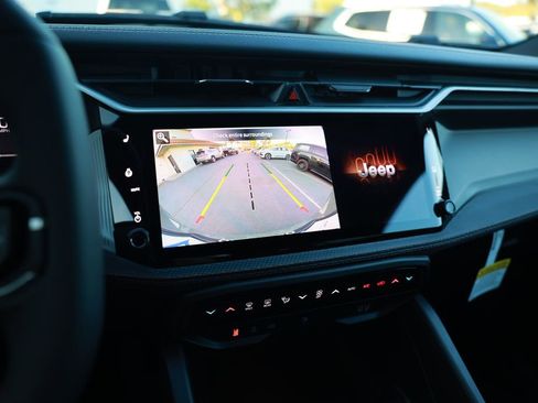 New 2026 Jeep Cherokee Overland AWD/4WD image 20