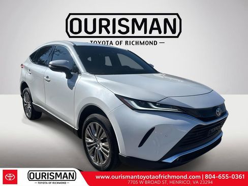 Certified 2023 Toyota Venza XLE image 1