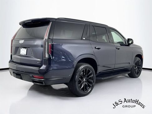 Used 2024 Cadillac Escalade Sport w/ LPO, ONYX Package AWD/4WD image 7