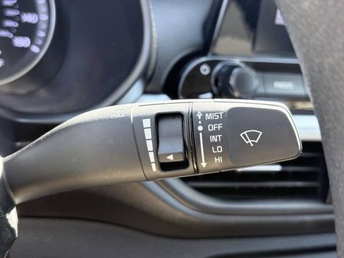 Certified 2023 Kia Forte LXS w/ LXS Technology Package FWD image 15
