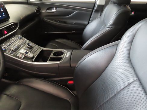 Used 2022 Hyundai Santa Fe Limited image 24