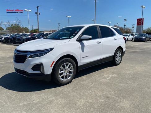Used 2024 Chevrolet Equinox LT image 3