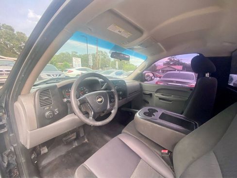 Used 2010 Chevrolet Silverado 1500 W/T image 23