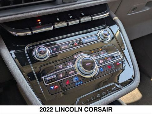Certified 2022 Lincoln Corsair FWD w/ Equipment Group 101A image 9