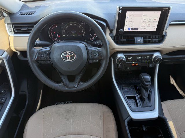 Used 2023 Toyota RAV4 XLE FWD image 11