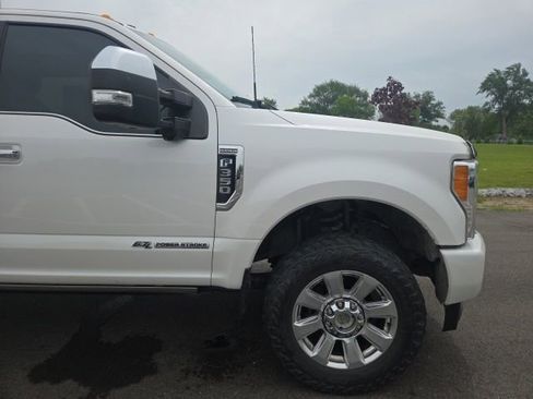Used 2018 Ford F350 Platinum w/ Platinum Ultimate Package AWD/4WD image 4