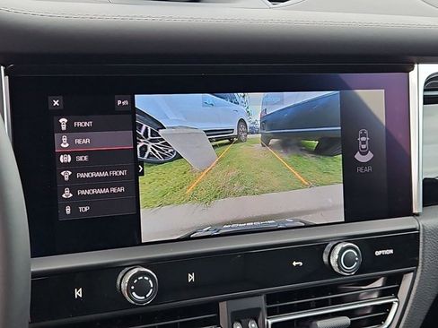 Certified 2026 Porsche Macan AWD/4WD image 20