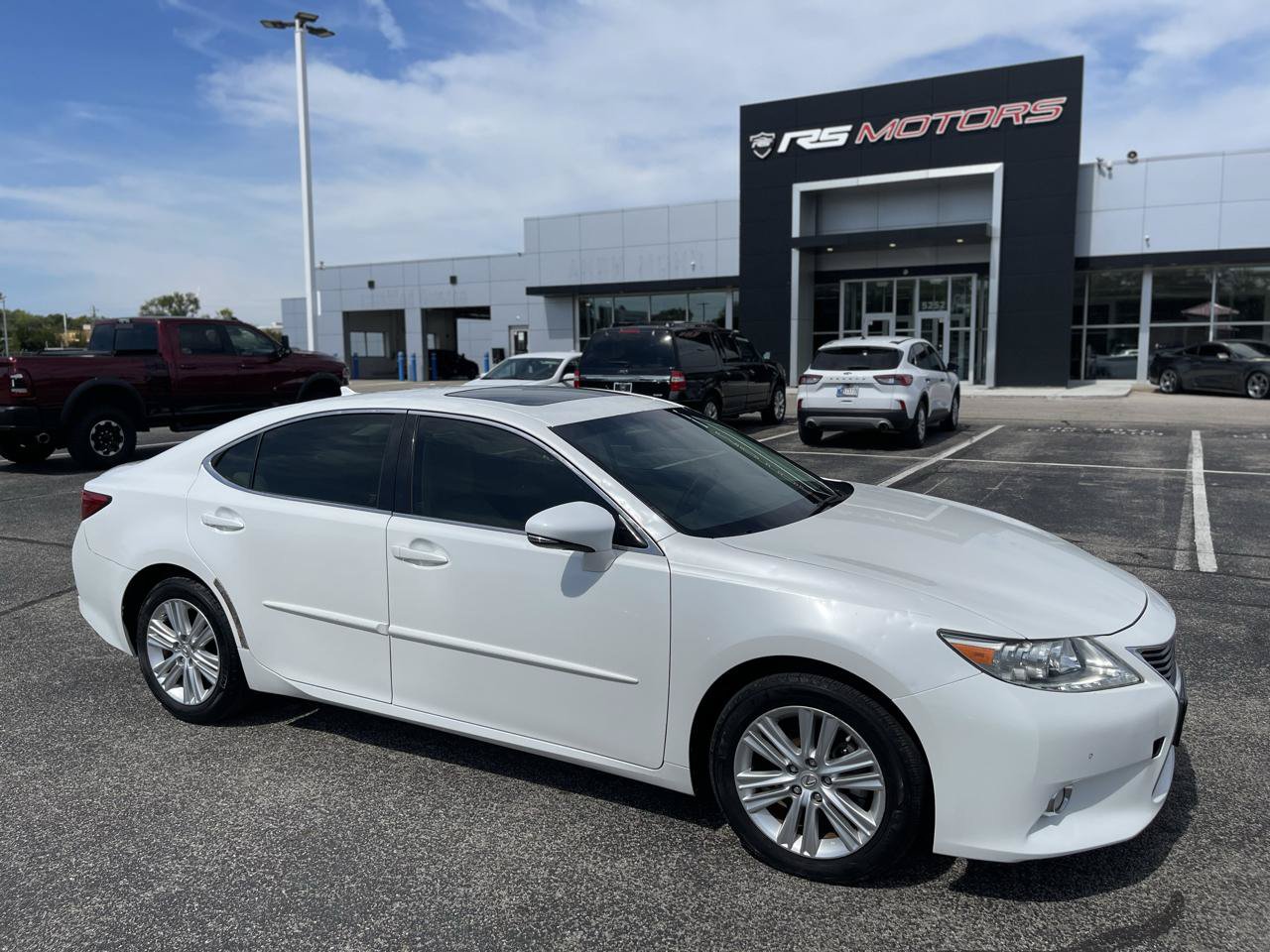 Used 2013 Lexus ES 350 w/ Premium Pkg FWD image 1