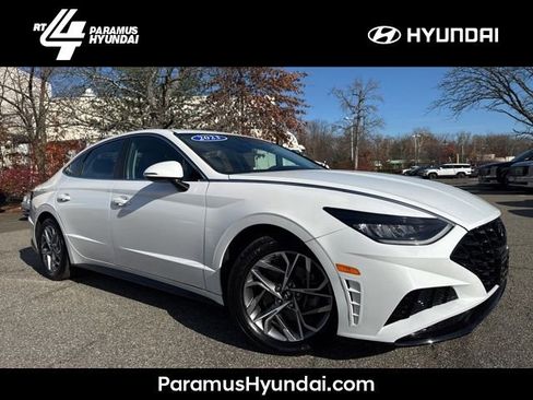 Used 2023 Hyundai Sonata SEL image 1