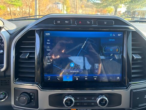 Used 2022 Ford F250 Lariat w/ Tremor Off-Road Package image 35