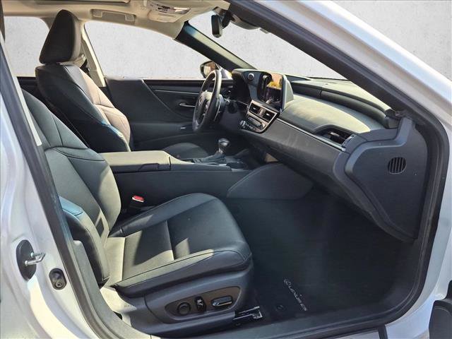 Used 2024 Lexus ES 300h w/ Premium Package FWD image 18