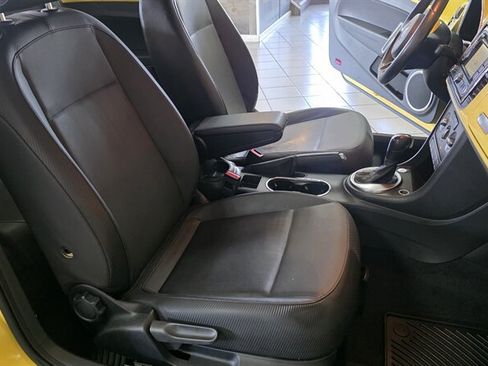 Used 2012 Volkswagen Beetle 2.5 FWD image 21