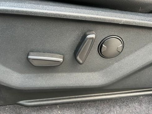 Used 2025 Ford F150 Lariat image 16