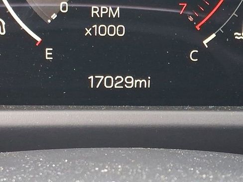 Used 2026 GMC Acadia Elevation w/ Elevation Premium Package AWD/4WD image 20
