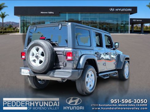 Used 2022 Jeep Wrangler Unlimited Sport AWD/4WD image 5
