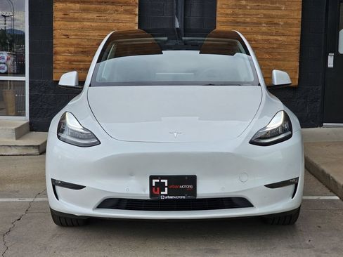 Used 2021 Tesla Model Y Long Range AWD/4WD image 8