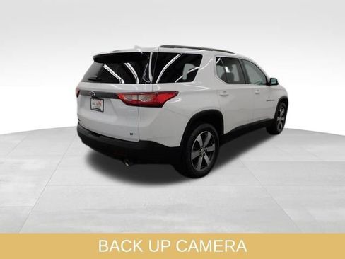 Used 2020 Chevrolet Traverse LT w/ LT Premium Package image 10