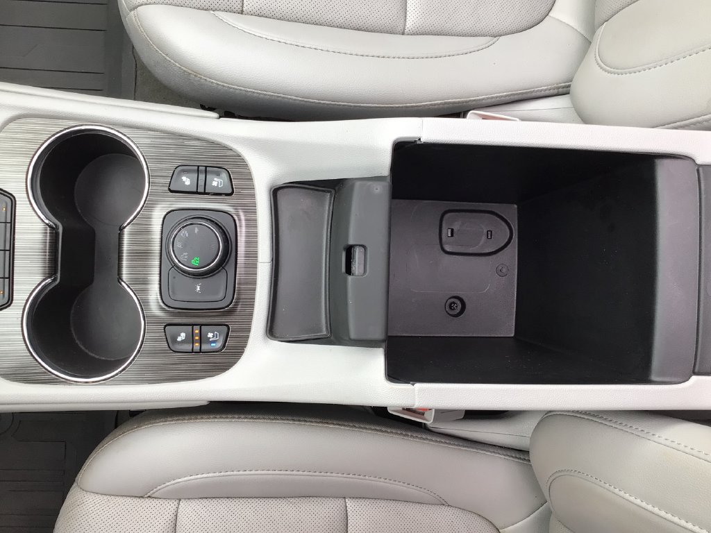 Used 2023 GMC Acadia SLT w/ Technology Package AWD/4WD image 32
