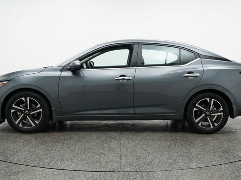 Used 2025 Nissan Sentra SV FWD image 5