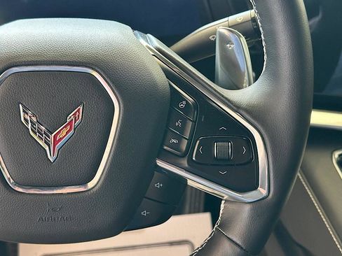 Used 2021 Chevrolet Corvette Stingray Preferred Conv w/ Battery Protection Package RWD image 18