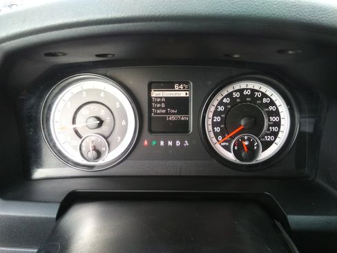 Used 2013 RAM 2500 Tradesman w/ Chrome Appearance Group image 15