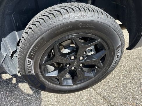 Used 2024 Ford Maverick Lariat w/ FX4 Off-Road Package AWD/4WD image 4